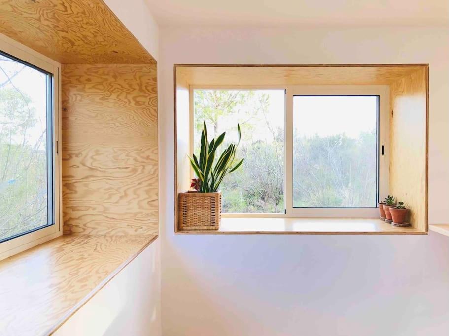 Eco Tiny Home & Office For Digital Nomads Vallmoll Exterior photo
